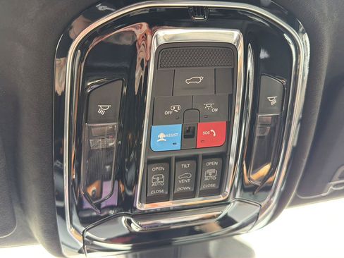 Certified 2024 Jeep Grand Cherokee L Summit AWD/4WD image 19