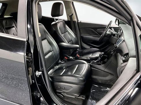 Used 2020 Buick Encore Essence image 25