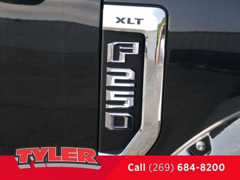 Used 2019 Ford F250 XLT AWD/4WD image 11