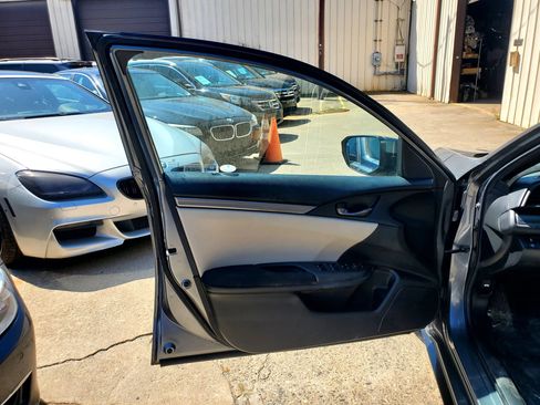 Used 2017 Honda Civic Sport image 20
