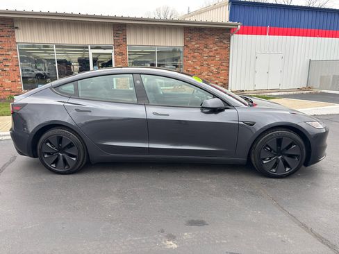 Used 2025 Tesla Model 3 Long Range image 2