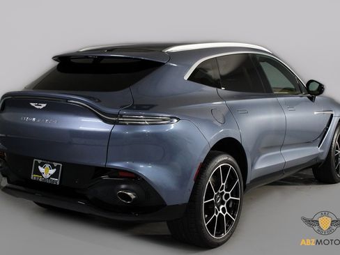 Used 2021 Aston Martin DBX image 6