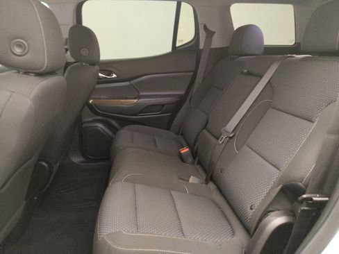 Used 2020 GMC Acadia SLE FWD image 18