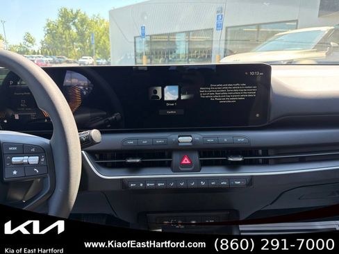 New 2026 Kia K4 FWD image 26