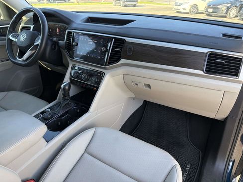 Used 2022 Volkswagen Atlas SE w/ Panoramic Sunroof Package image 33