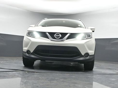 Used 2017 Nissan Rogue Sport SL image 16