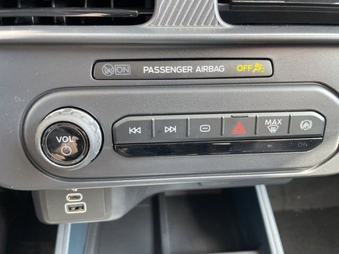 New 2026 Ford Maverick XL AWD/4WD image 26