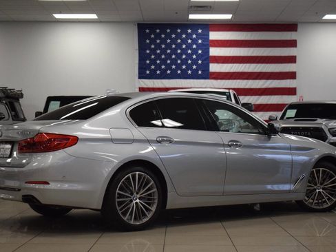 Used 2018 BMW 540i image 28