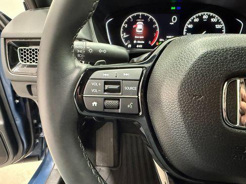 Used 2025 Honda Civic Sport image 22