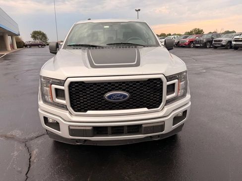 Used 2018 Ford F150 XLT w/ Equipment Group 302A Luxury AWD/4WD image 11