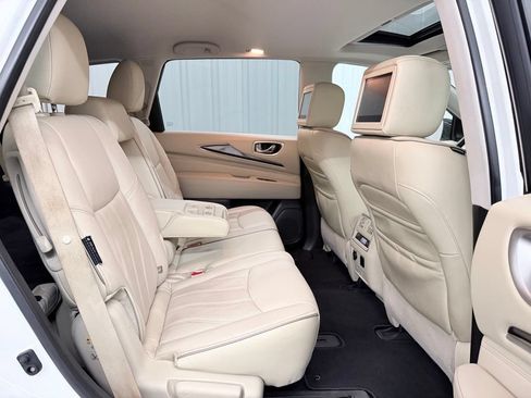 Used 2019 INFINITI QX60 Luxe w/ Essential Package FWD image 38