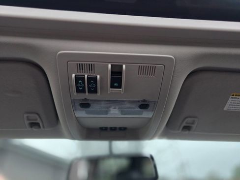 Used 2011 Chevrolet Silverado 3500 LTZ image 33