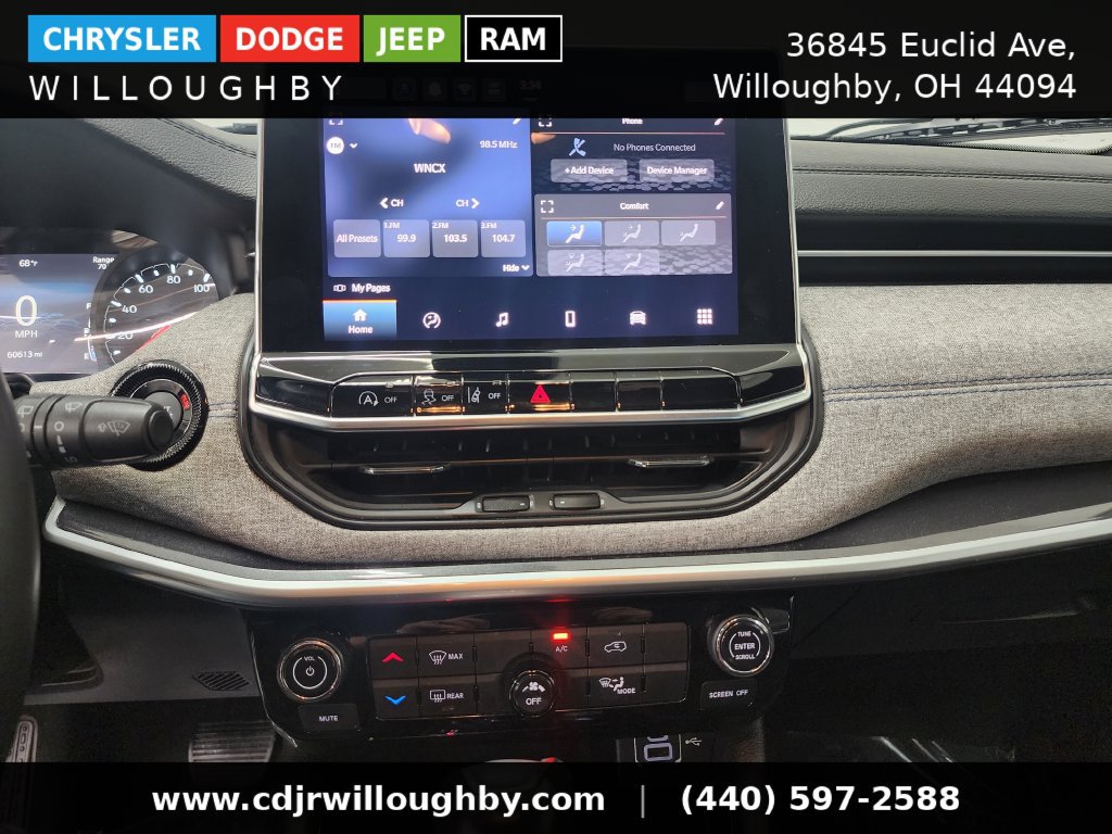 Used 2024 Jeep Compass Latitude AWD/4WD image 20