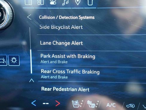 Used 2026 Chevrolet Traverse RS w/ LPO, Floor Liner Package image 35