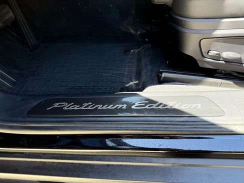 Used 2023 Porsche Panamera 4 Platinum Edition image 14