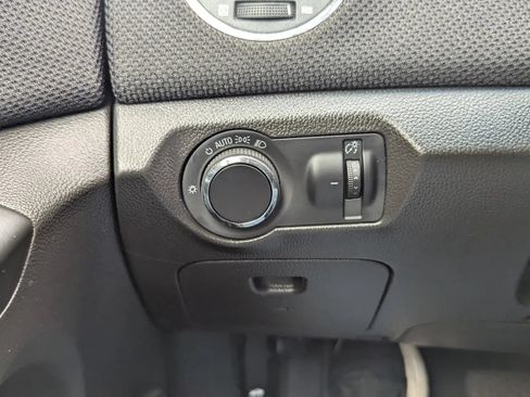 Used 2011 Chevrolet Cruze LT FWD image 20