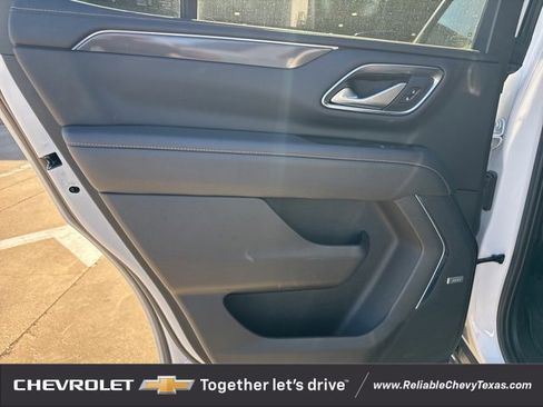 Certified 2021 GMC Yukon AT4 w/ Technology Package image 15