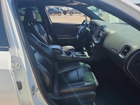 Used 2022 Dodge Charger SXT w/ Leather Interior Group RWD image 8