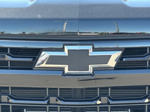 Used 2023 Chevrolet Silverado 1500 LT Trail Boss w/ LPO, Dark Essentials Package AWD/4WD image 43