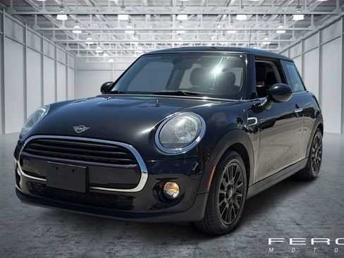 Used 2019 MINI Cooper 2-Door Hardtop FWD image 1
