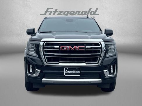 Used 2024 GMC Yukon SLT AWD/4WD image 3