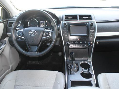 Used 2017 Toyota Camry SE FWD image 20