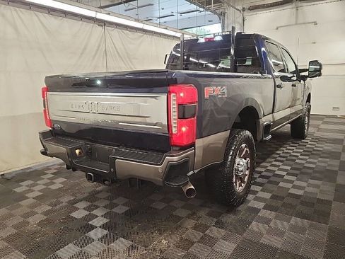 Used 2023 Ford F250 King Ranch w/ FX4 Off-Road Package AWD/4WD image 3