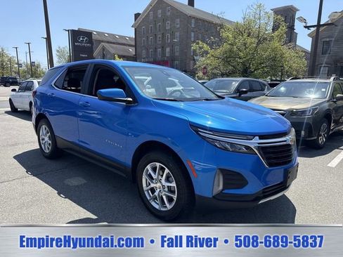 Used 2024 Chevrolet Equinox LT AWD/4WD image 2