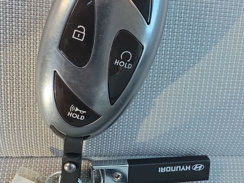 Used 2024 Hyundai Kona SE AWD/4WD image 32