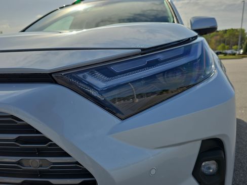 Used 2025 Toyota RAV4 Limited w/ Advanced Technology Package image 33