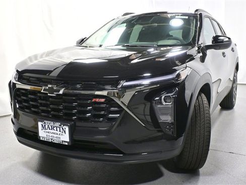 New 2026 Chevrolet Trax RS w/ Driver Confidence Package image 7