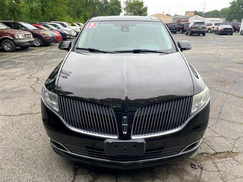 Used 2013 Lincoln MKT AWD image 6