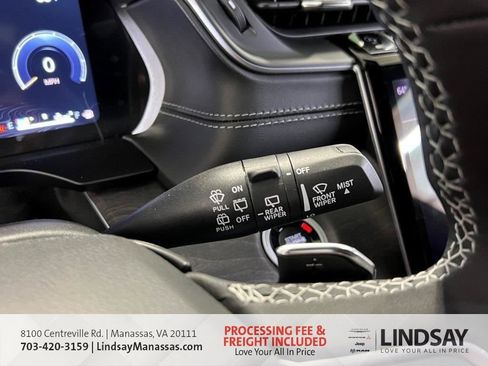 New 2025 Jeep Grand Cherokee Limited w/ Luxury Tech Group II image 39