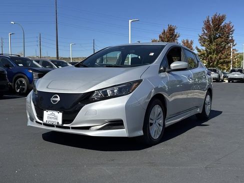 Certified 2024 Nissan Leaf S image 5