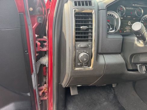 Used 2013 RAM 1500 Sport AWD/4WD image 12