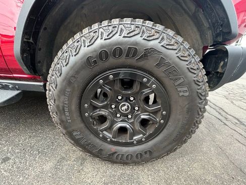 Used 2025 Ford Bronco Badlands AWD/4WD image 10