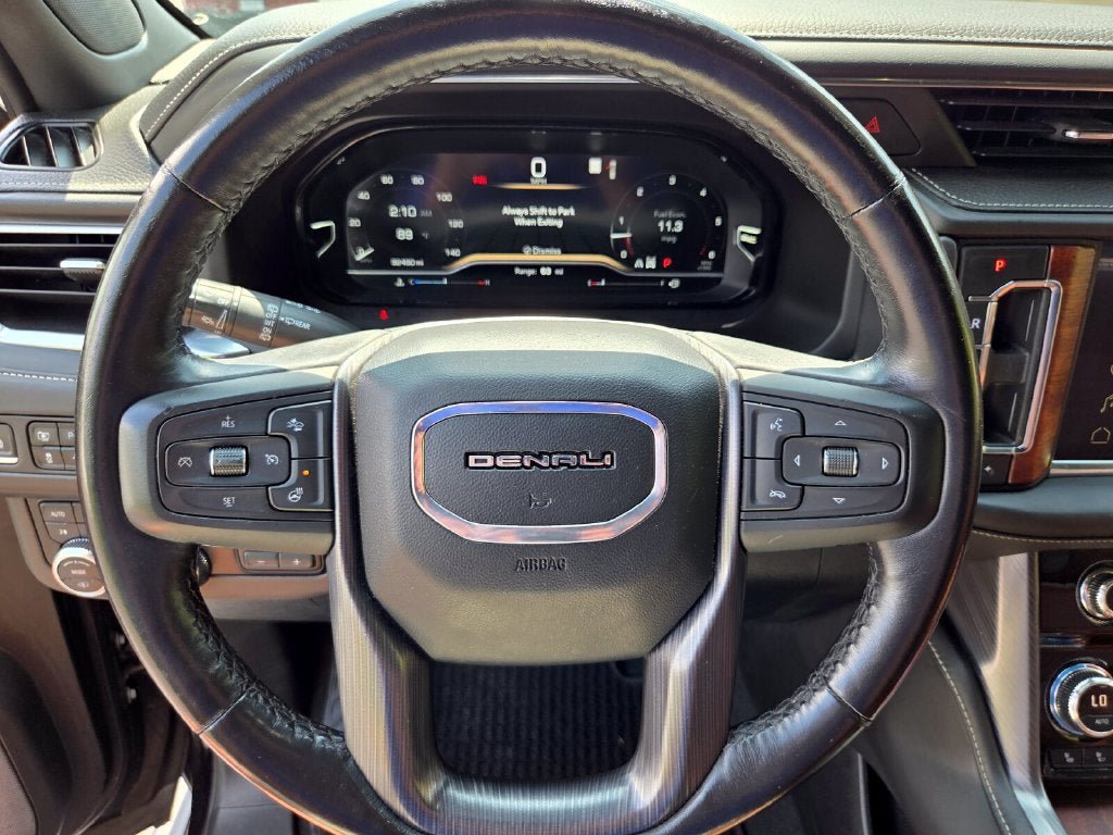 Used 2023 GMC Yukon Denali Ultimate AWD/4WD image 38