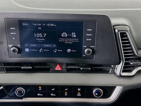 Used 2025 Kia Sportage LX image 22