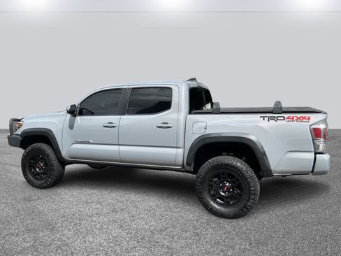 Used 2021 Toyota Tacoma TRD Off-Road image 6