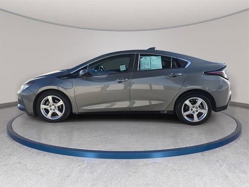 Used 2017 Chevrolet Volt LT image 9