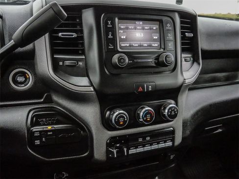 Used 2024 RAM 2500 Tradesman w/ Chrome Appearance Group image 30