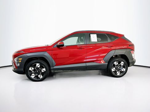 Used 2025 Hyundai Kona SEL image 4