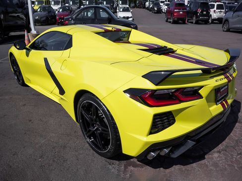 Used 2023 Chevrolet Corvette Stingray Preferred Conv w/ Z51 Performance Package RWD image 4