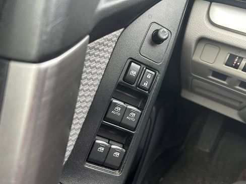 Used 2018 Subaru Forester 2.5i Premium w/ All-Weather Package image 20