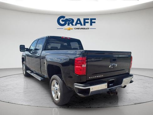Used 2019 Chevrolet Silverado 2500 LTZ w/ Vortec Plus Package AWD/4WD image 5