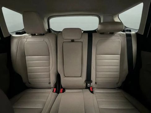 Used 2019 Ford Escape Titanium FWD image 17