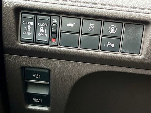 Used 2024 Honda Odyssey Touring image 10