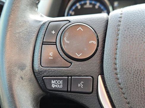 Used 2017 Toyota RAV4 Limited image 8