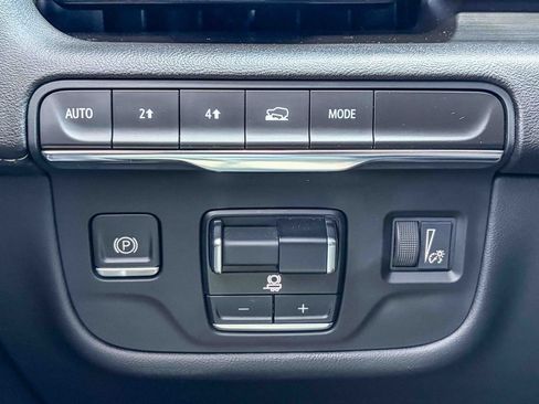 Certified 2022 Cadillac Escalade Sport AWD/4WD image 48