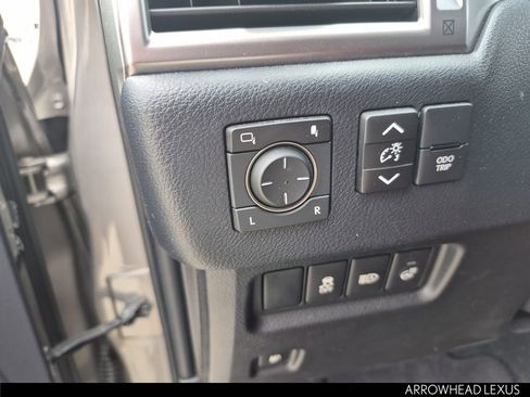 Used 2023 Lexus GX 460 Premium w/ Premium Package AWD/4WD image 16